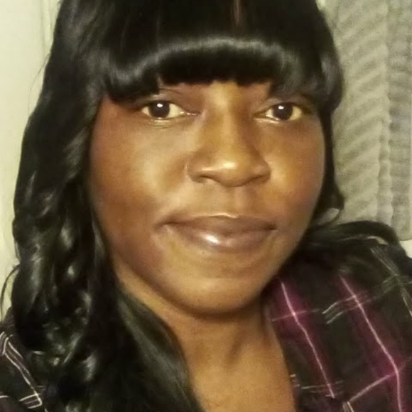 Meet your Posher, Racquel - Picture 3 of 3